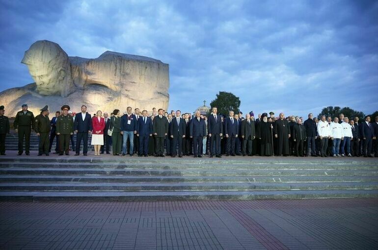 Участники проекта «Поезд Памяти» приняли участие в ночном митинге-реквиеме в Бресте