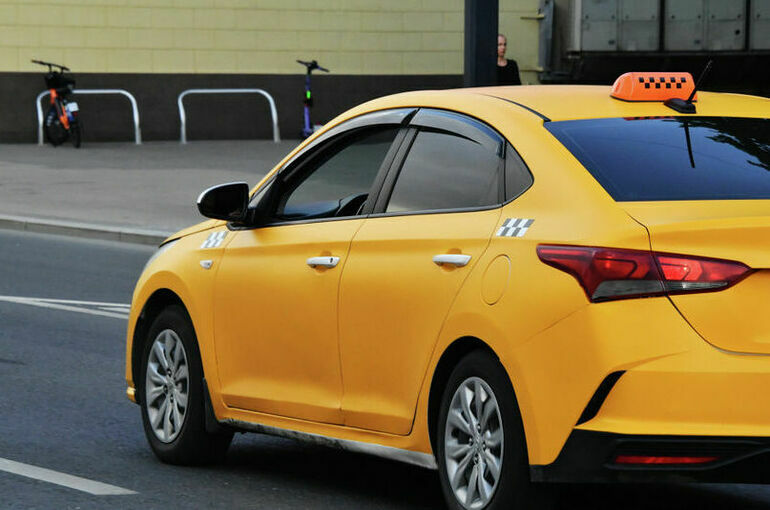 Штрафы для таксистов без страхового полиса могут снизить в 25 раз