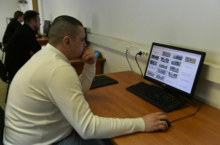 Мигрантам усложнят экзамены по русскому языку