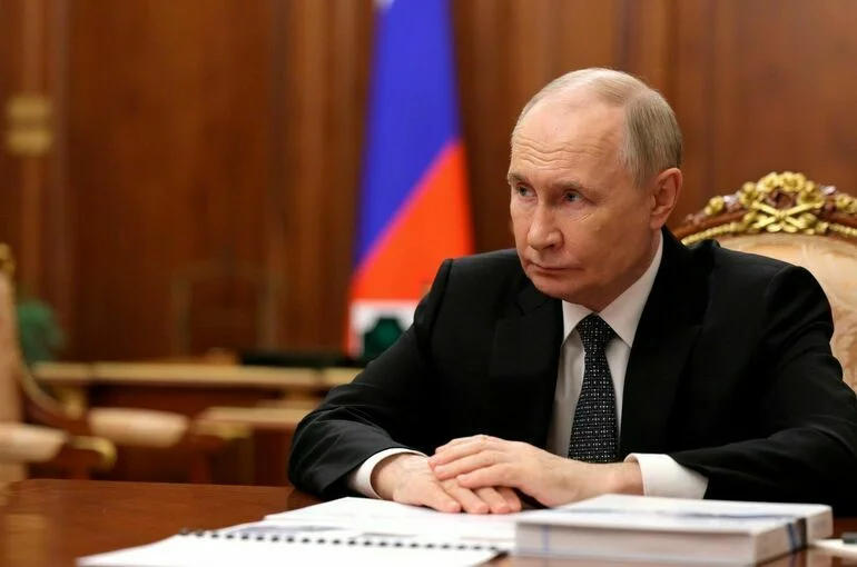 Путин: Россия предпринимает усилия, чтобы помочь иранскому народу