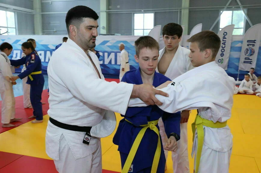 ФосАгро поддержит развитие детского спорта в регионах Черноземья