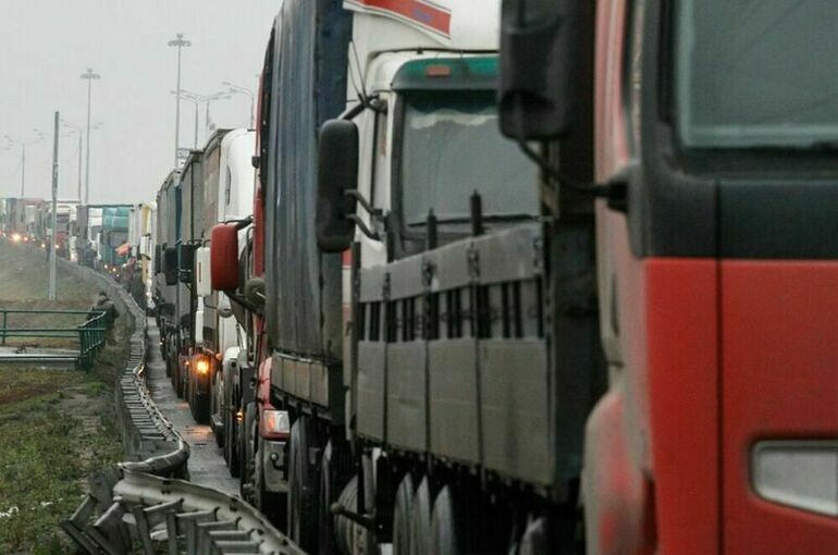 За грузоперевозчиками предложили закрепить новые требования