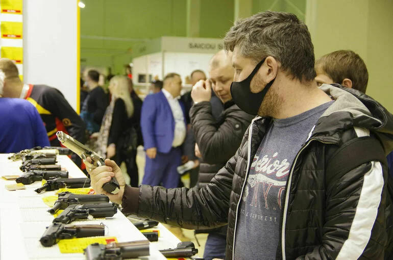 Госдума приняла закон о гражданском экспортном оружии 