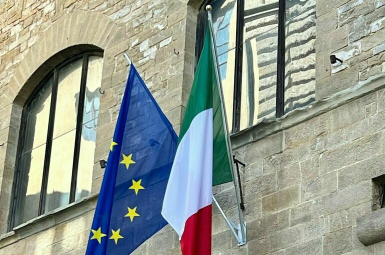 В Европарламенте потребовали запретить рекламу RT из-за слогана о правде