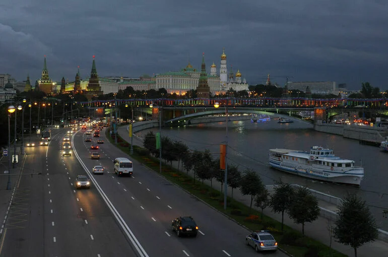 В Москве часть улиц перекроют из-за Всероссийского выпускного бала