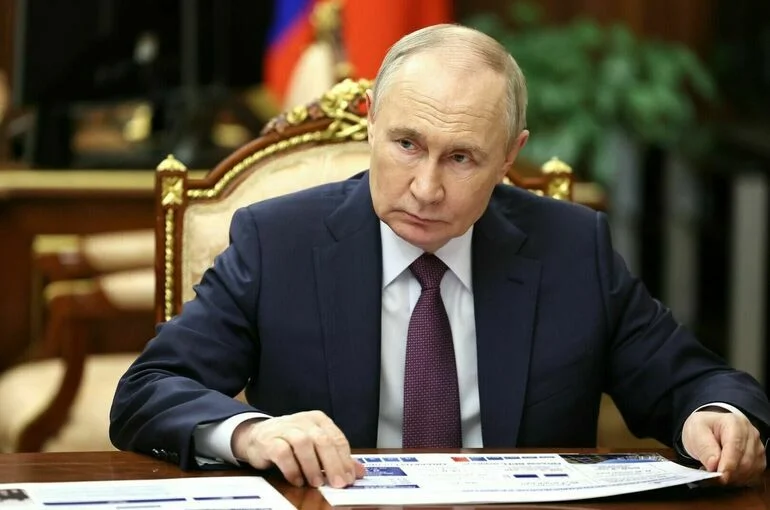 Путин: Донбасс и Новороссия должны выйти на общероссийский уровень к 2030 году