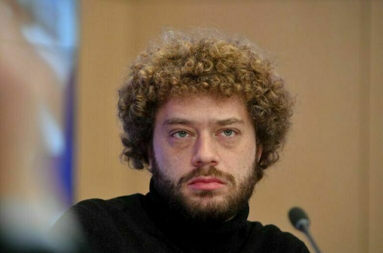 Блогер Варламов* обвиняется в неисполнении обязанностей иноагента