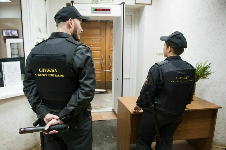В стаж прокурорам и приставам включат службу в Крыму и Севастополе до 2014 года