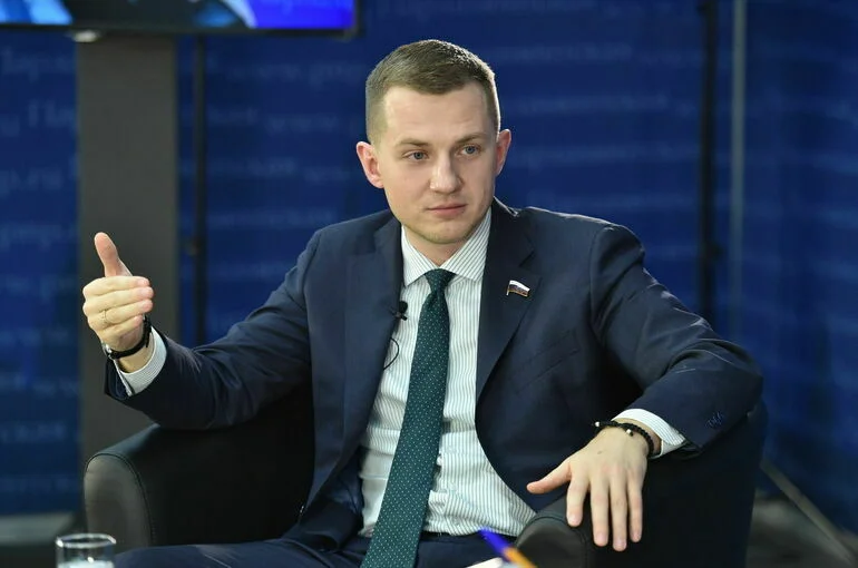 Депутат Метелев предложил ввести меры поддержки для молодежных советов