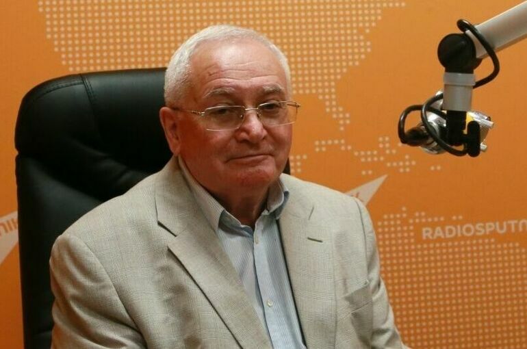 Политолог о разговоре Путина и Макрона: планы о блокаде России провалились