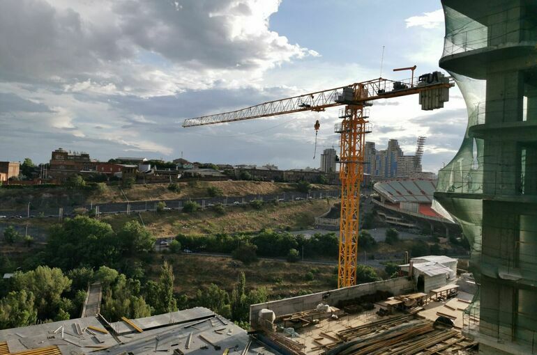 Кабмин проработает переход на российский софт в сфере строительства