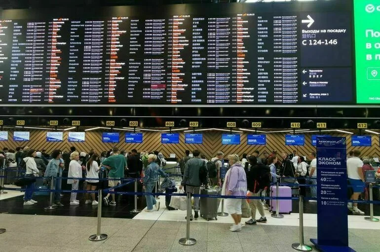 Минтранс: Аэропорты постепенно входят в плановый режим работы