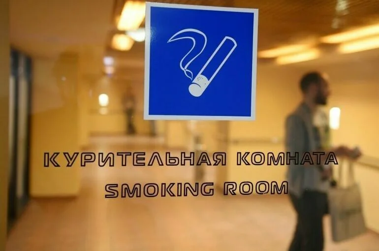 Убрать нельзя оставить: что будет с платной курилкой в Пулкове