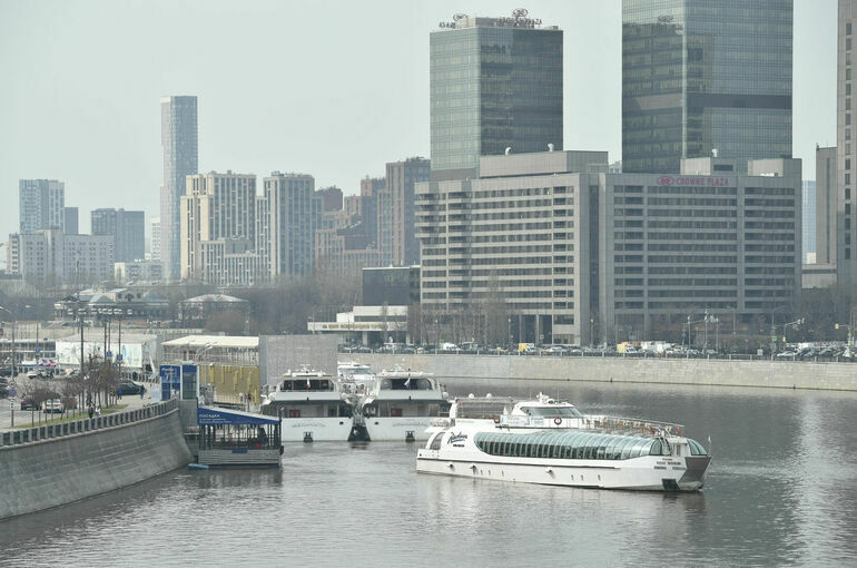 Володин: Необходимо субсидировать развитие перевозок по рекам