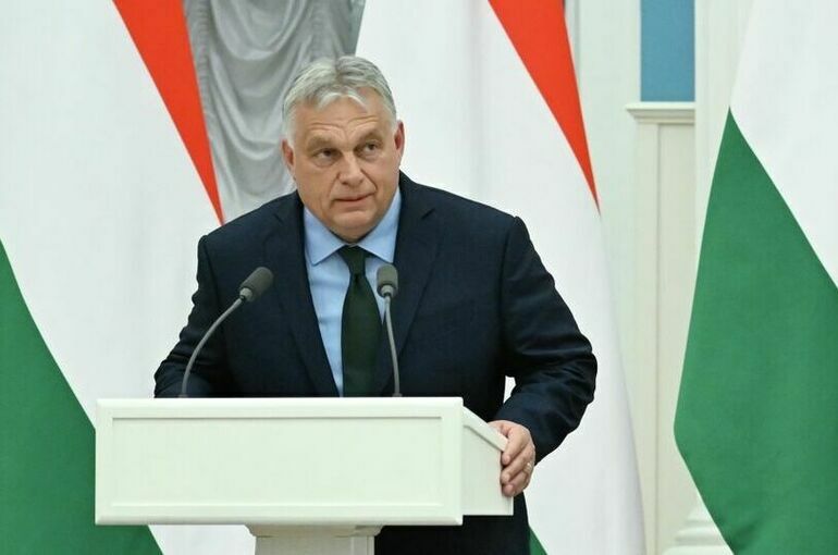 Орбан призвал фон дер Ляйен уйти в отставку