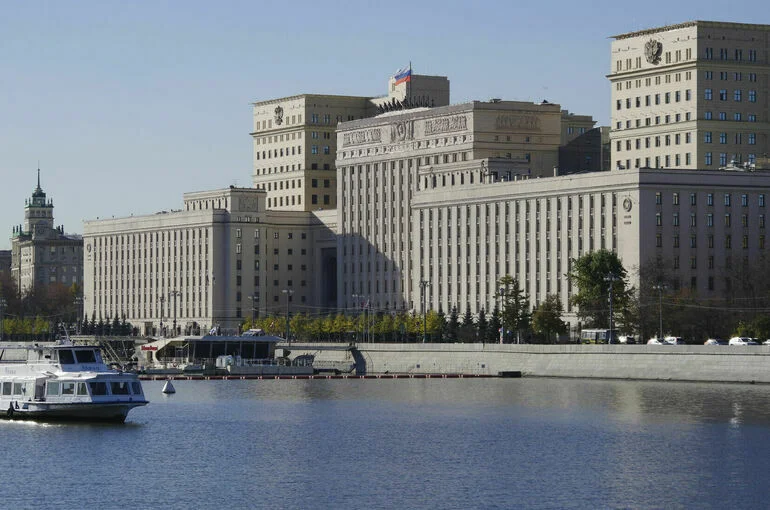 Армия России ударила «Кинжалами» и дронами по аэродромам ВСУ
