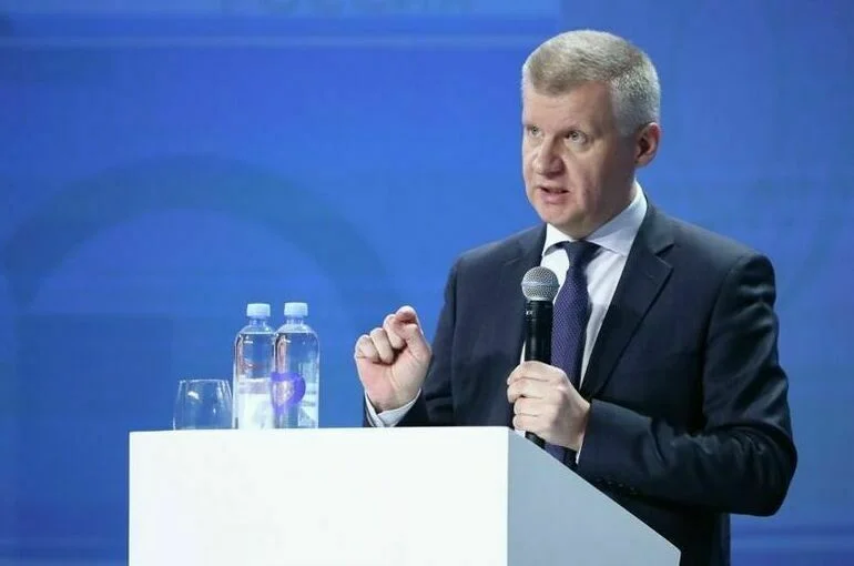 Андрей Николаев.