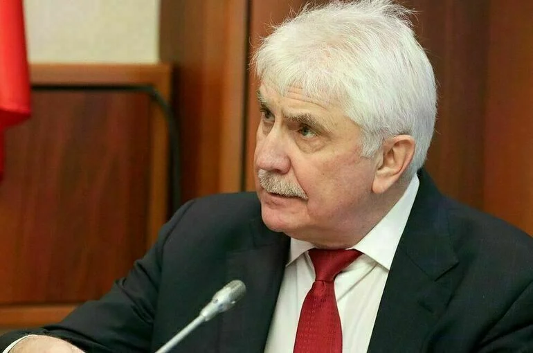 Своими действиями Трамп может ввергнуть мир в экономический коллапс, считают в Госдуме