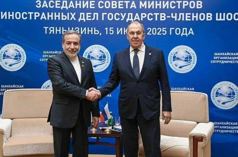 Лавров в Китае провел ряд встреч на полях саммита глав МИД