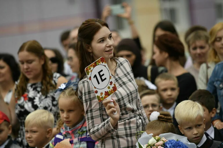 Преподавать в школах смогут больше студентов