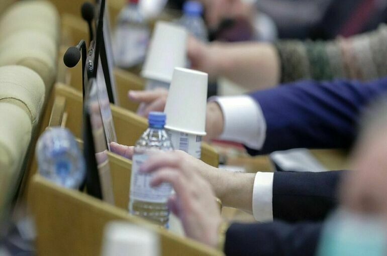 Госдума приняла закон о порядке утилизации изъятых товаров без маркировки