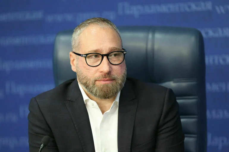 Депутат Горелкин: WhatsApp* пора готовиться к уходу с российского рынка