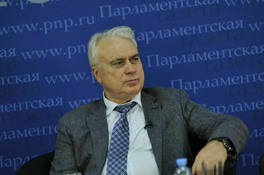 Павел Завальный.