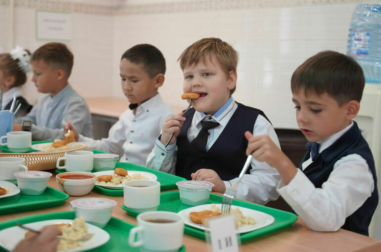 Эксперт рассказала, как изменятся нормы для школьного питания и расписания