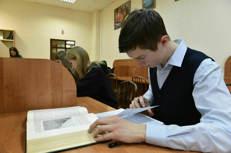 Госдума приняла закон о бесплатной юрпомощи студентам-сиротам