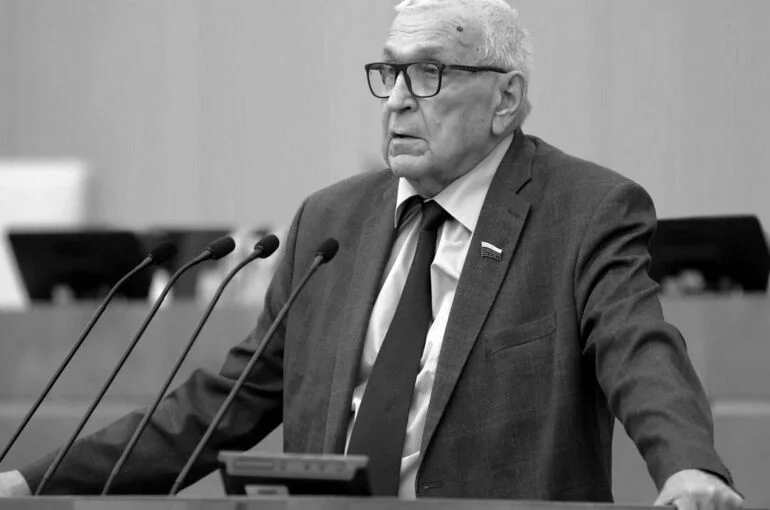 Полномочия депутата Тарасенко прекратили досрочно