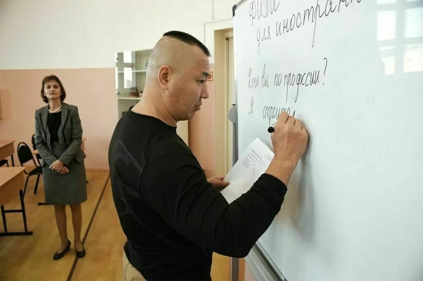 Патриотический туризм и новый телеканал: как Россия будет продвигать свои ценности в СНГ
