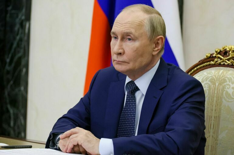 Путин подписал закон о запрете начислять пени по долгам умершего заемщика