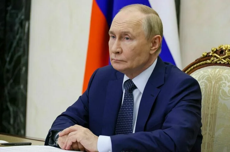 Путин подписал закон о запрете начислять пени по долгам умершего заемщика