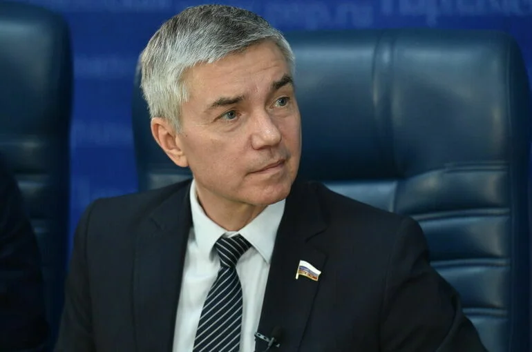 «Единая Россия» инициирует установку памятника журналистам в ДНР 