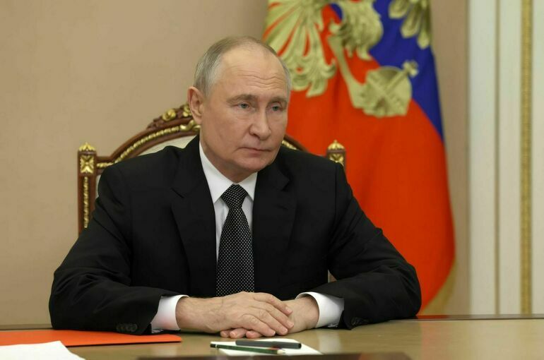 Путин поручил учитывать технологический суверенитет в приоритетных отраслях экономики