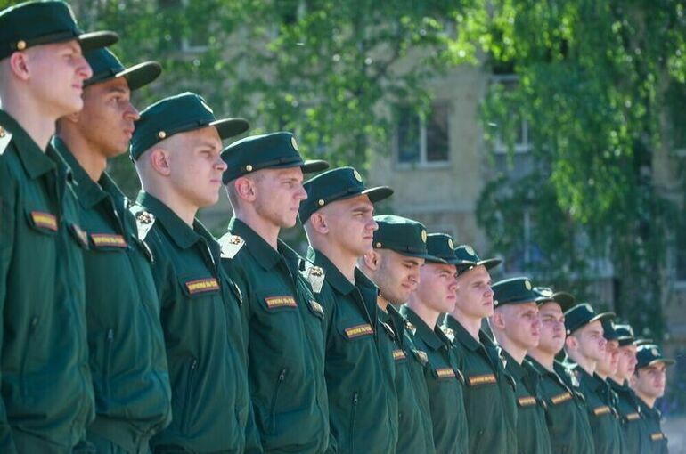 Законопроект о круглогодичном призыве Госдума может рассмотреть в сентябре 