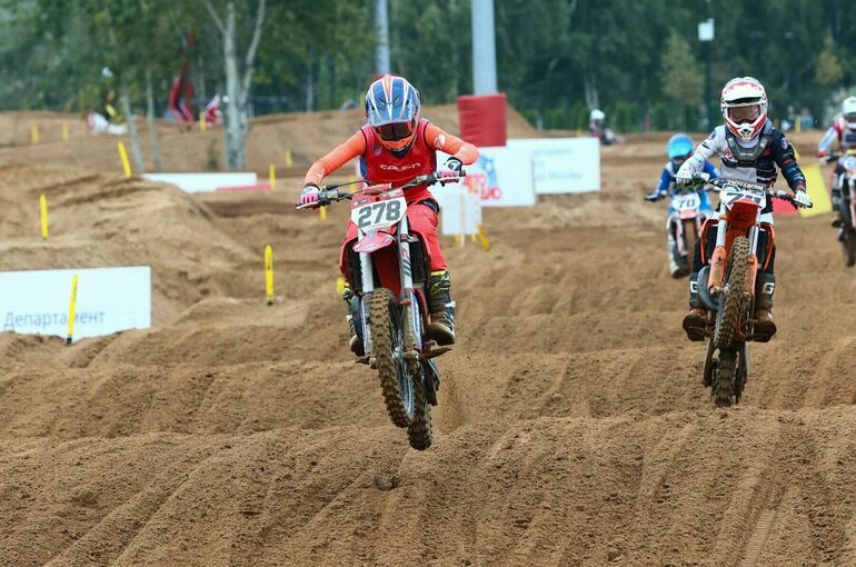 «Ъ»: Владельцев питбайков хотят штрафовать за выезд на автодороги