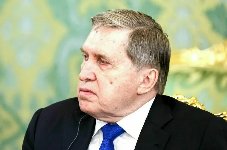 Ушаков рассказал, о чем говорили Путин и Уиткофф