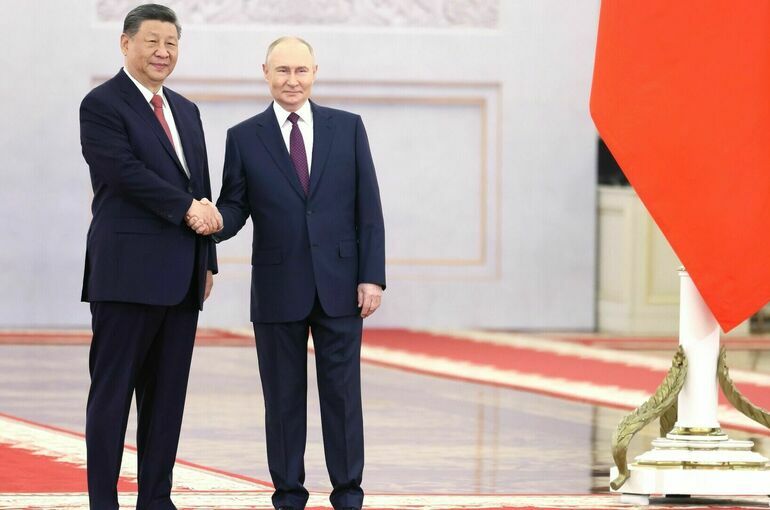 Си Цзиньпин и Путин провели телефонный разговор