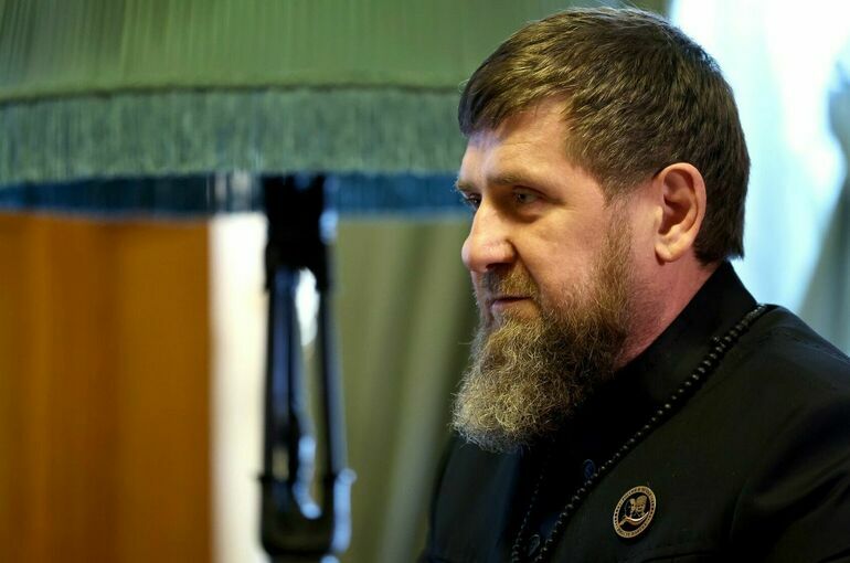 Кадыров показал видео с обломками атаковавших Чечню беспилотников