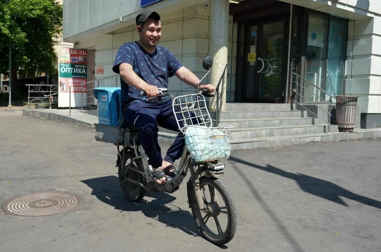 В Минтрансе допустили «вымирание» профессии курьера из-за доставки дронами