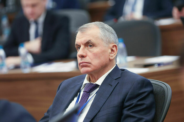 Глава парламента Крыма назвал Аляску идеальным местом встречи Путина и Трампа