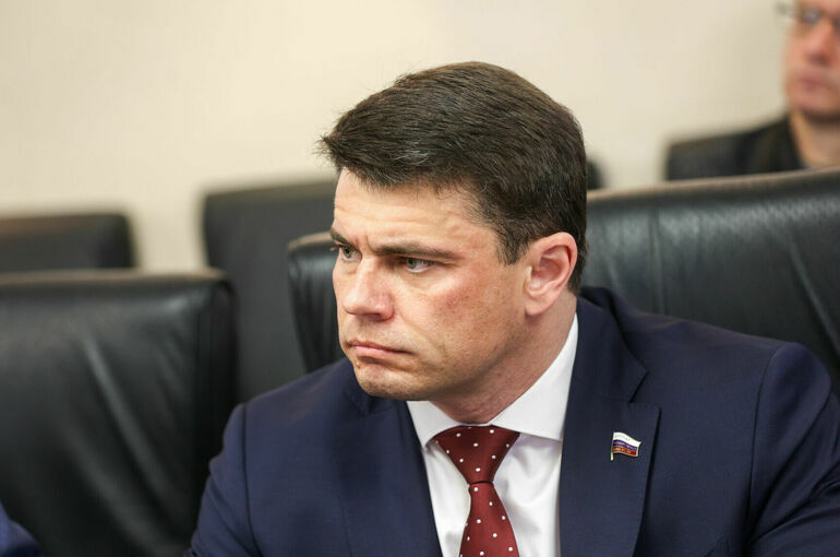 Депутат Боярский: Применение ИИ аферистами должно быть отягчающим обстоятельством