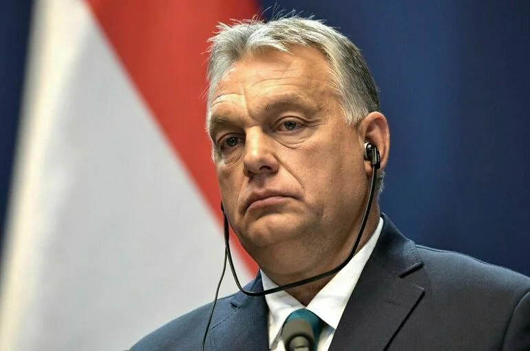 Орбан: Венгрия могла бы развалить Украину за день
