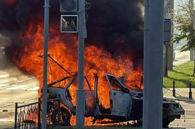 Встреча президентов РФ и США вызывает у Киева истерику