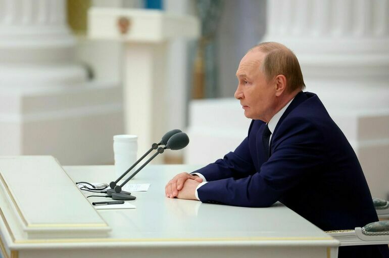 Путин: США предпринимают энергичные усилия для разрешения кризиса на Украине