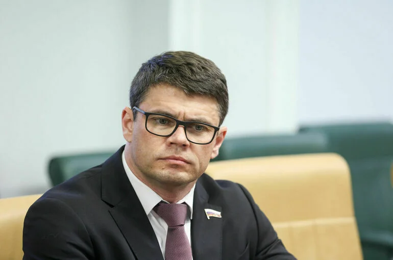 Депутат Боярский: МАХ на практике показывает, как нужно бороться с мошенниками
