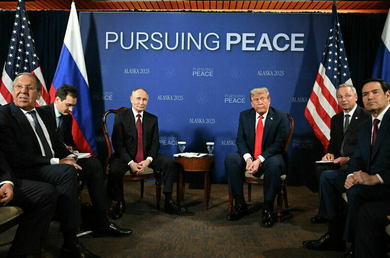 Переговоры Путина и Трампа в узком составе завершились
