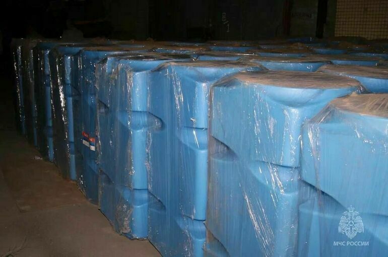 МЧС доставило в ДНР 300 резервуаров для воды