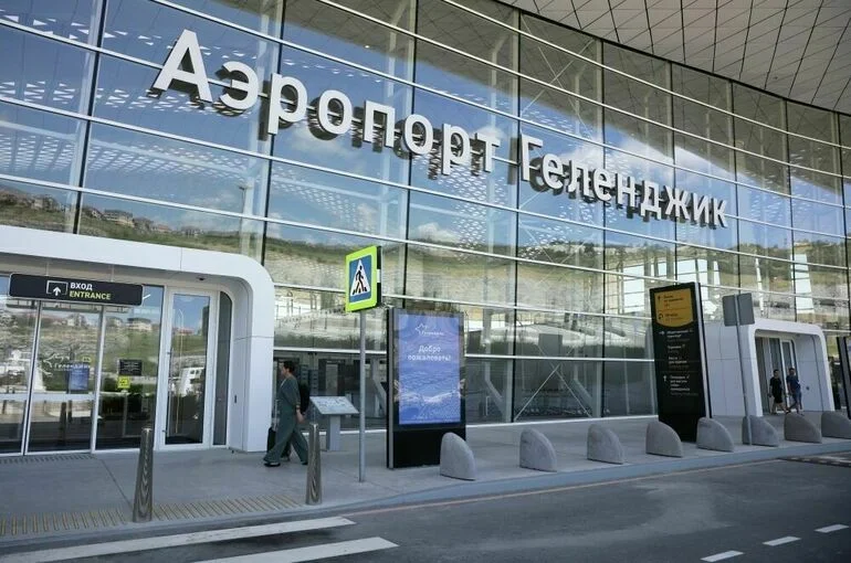 Аэропорт Геленджика обслужил 33 тысячи пассажиров после возобновления работы